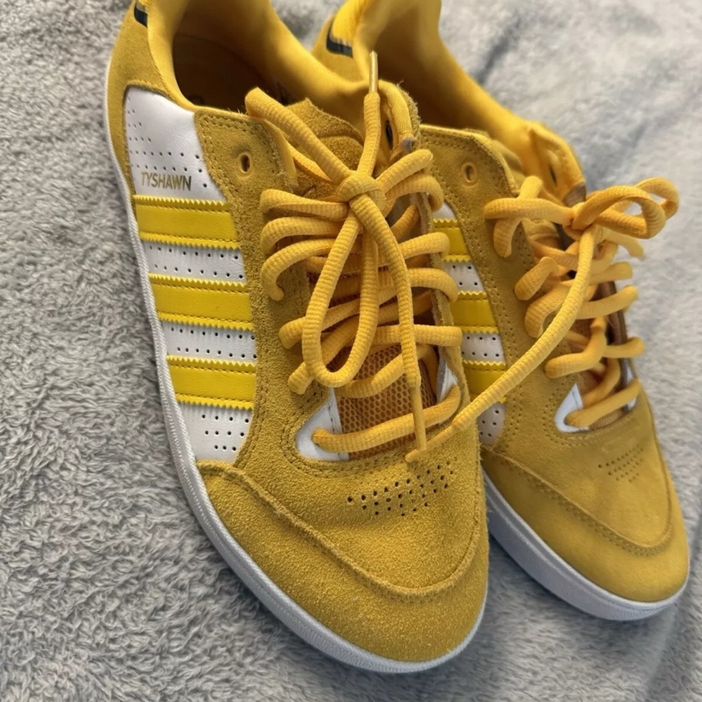 Adidas Originals Tyshawn Low (2023) Gold Size 11 Skateboarding Pretty Much New - Picture 3 of 7
